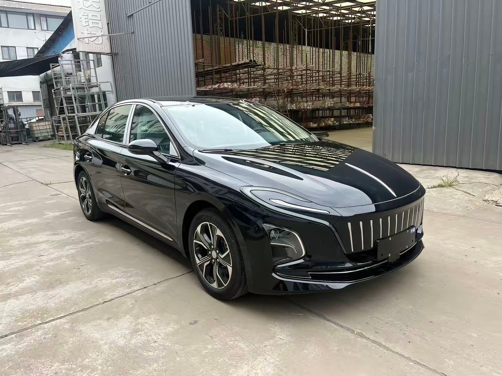 Hongqi E-QM5 2023 for export from China